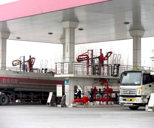 汽柴油裝卸車(chē)鶴管現場(chǎng)
